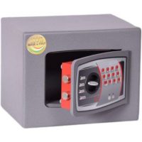 Lemezszekrények és széfek