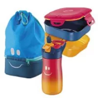 Uzsonnás dobozok és kulacsok