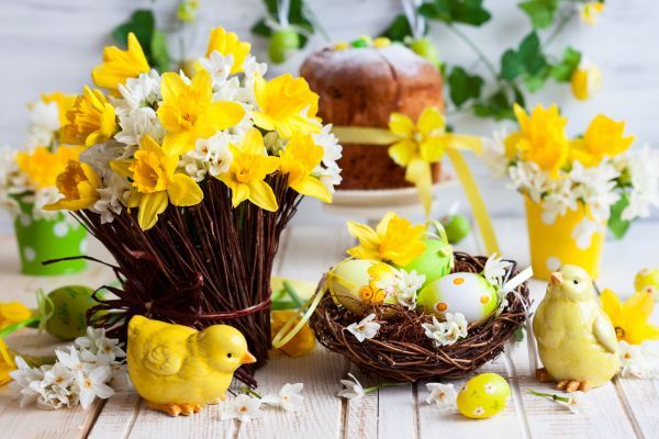 Sárgacsibés húsvéti dekoráció