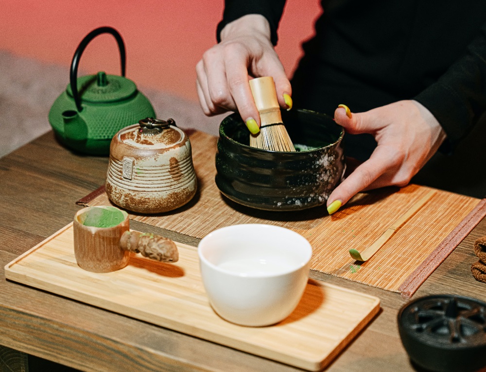 A japán matcha teaceremóniát csadonak hívják