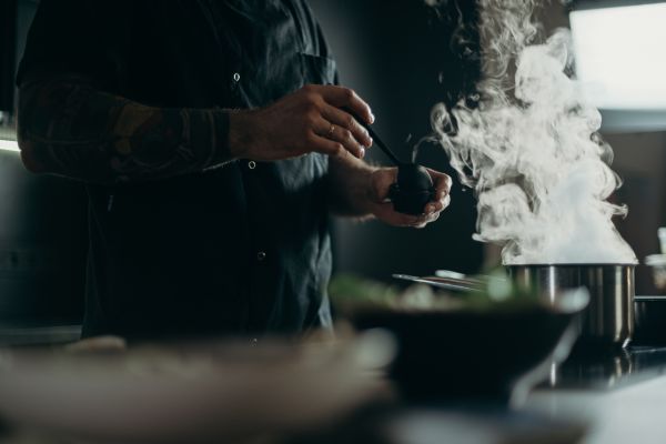 Az őszi-téli időszakban a legjobb kellékek lesznek számunkra a sütő-főzőedények.